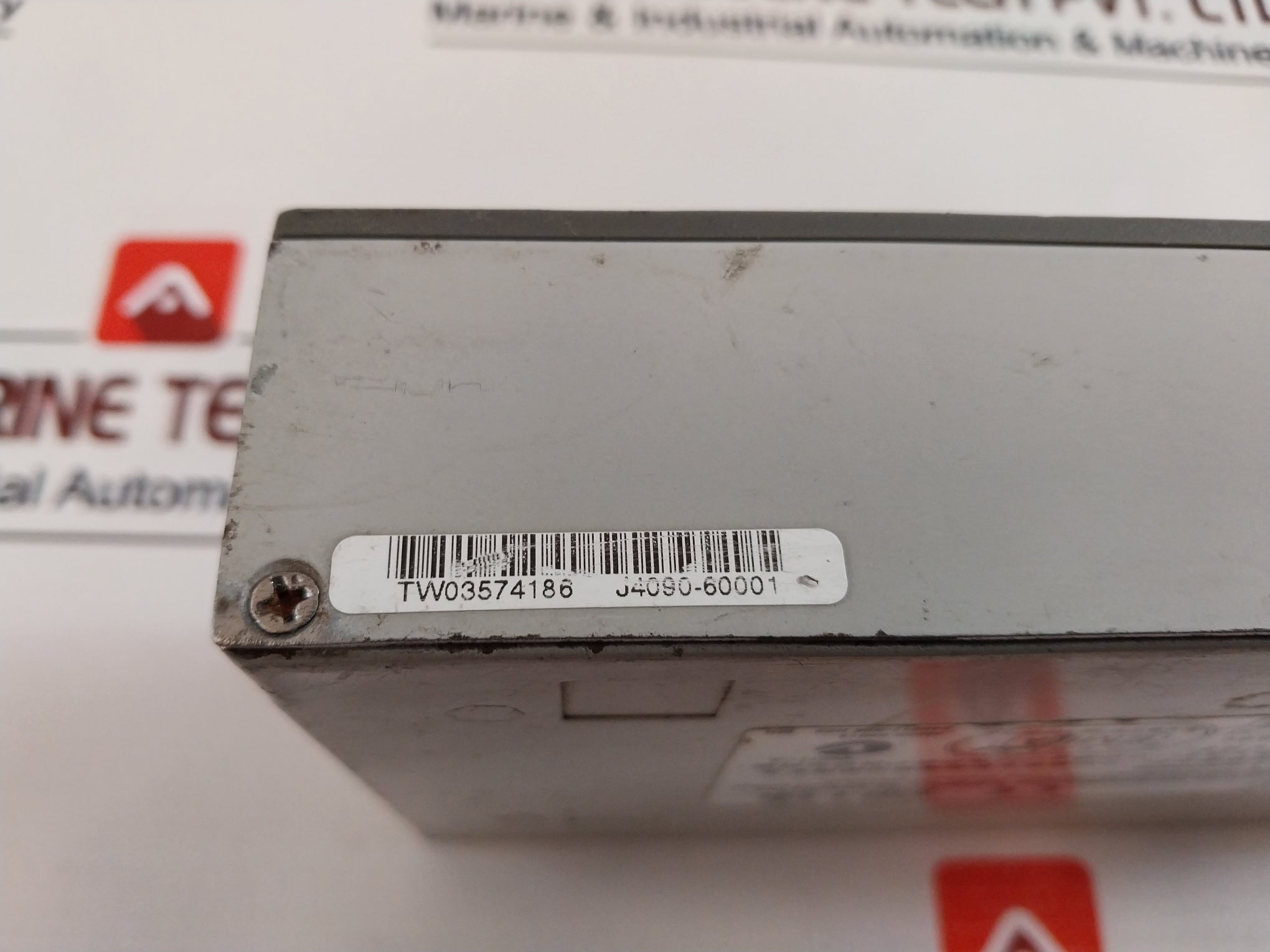 Hewlett Packard J4090-80011 10 Base-t Hub 8-port Ethernet Hub Hp J4090A
