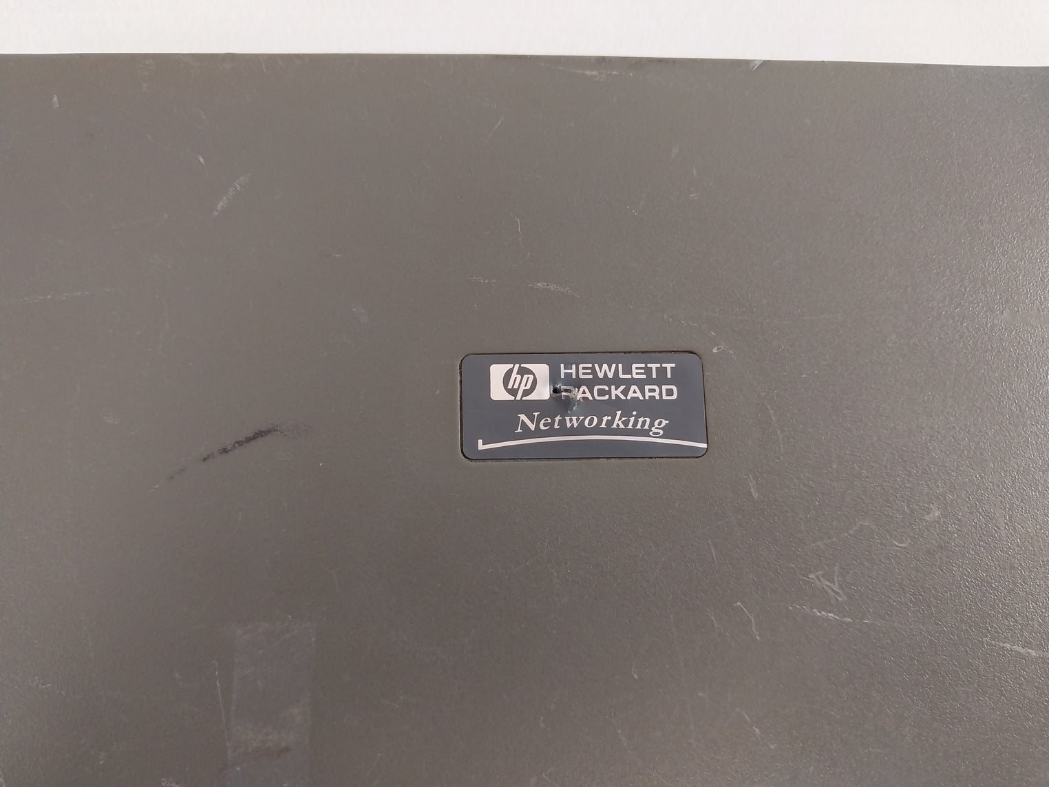 Hewlett Packard J4090-80011 10 Base-t Hub 8-port Ethernet Hub Hp J4090A