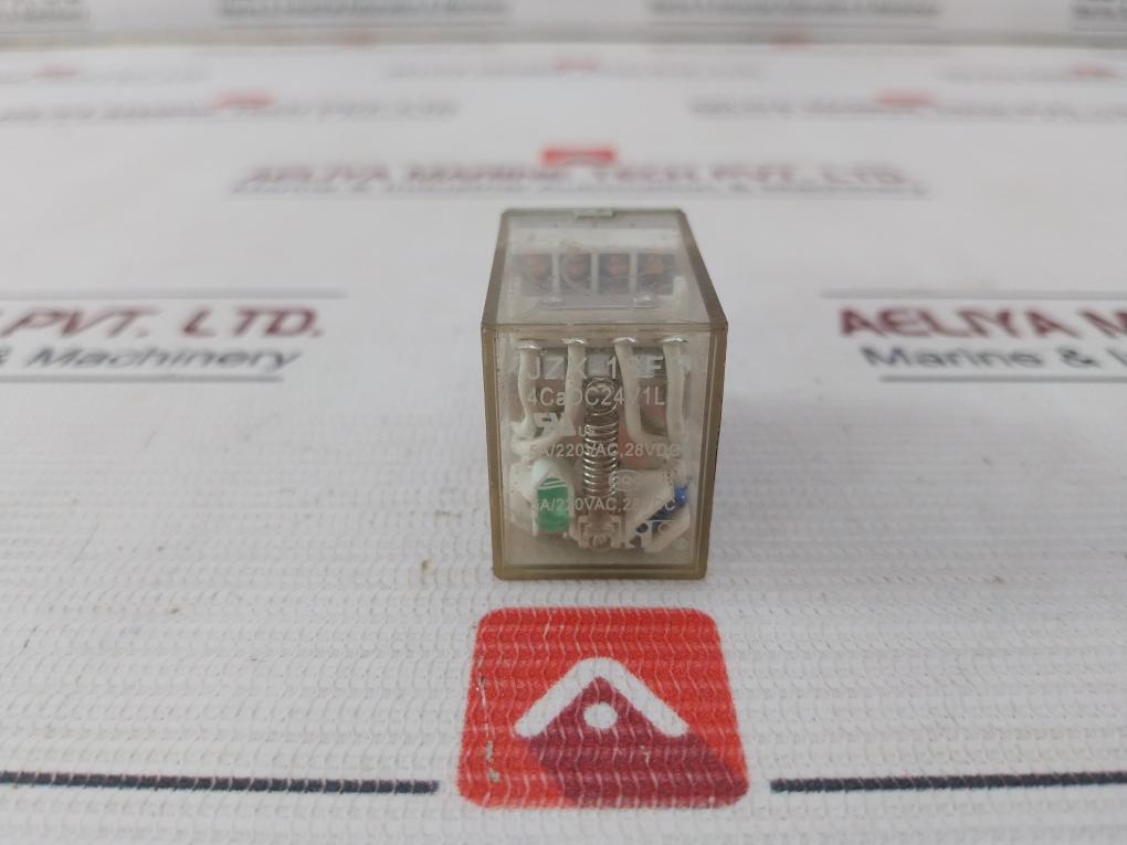 Hf Jzx 18Ff Power Relay 5A/220Vac, 28Vdc