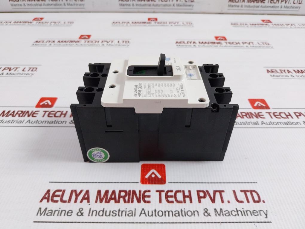 Hgm-30S 3-pole Molded Case Circuit Breaker 1000V 50/60Hz Hyundai Electric