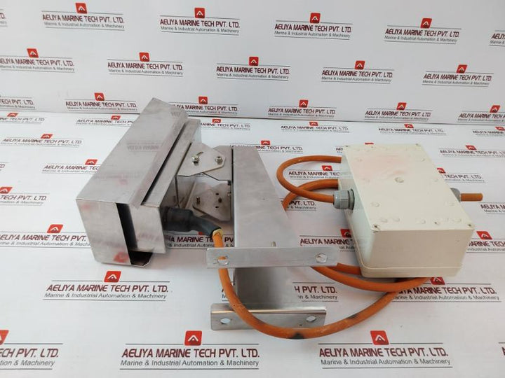 Hi Box Cjb-004Ca Cctv W/ Fix Type Lens Controller