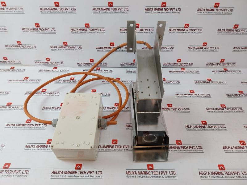 Hi Box Cjb-004Ca Cctv W/ Fix Type Lens Controller