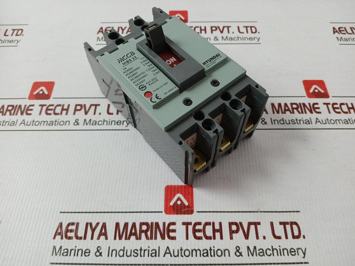 Hibs 33 Molded Case Circuit Breaker Hyundai Ac220/240V 50/60Hz