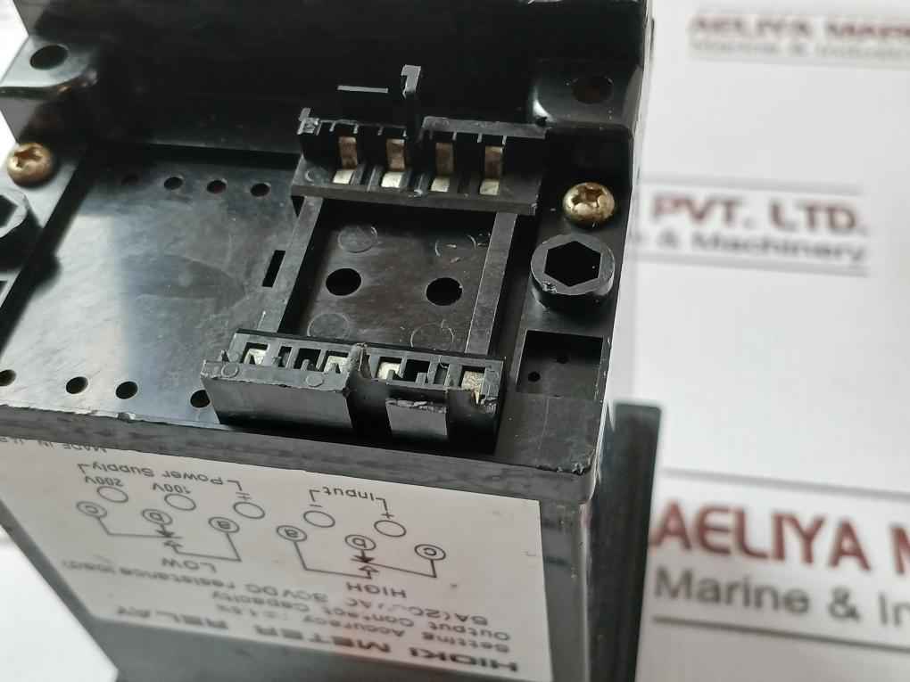 Hioki 2101 Ammeter Relay Class 2.5 0-5/15A 100-200V