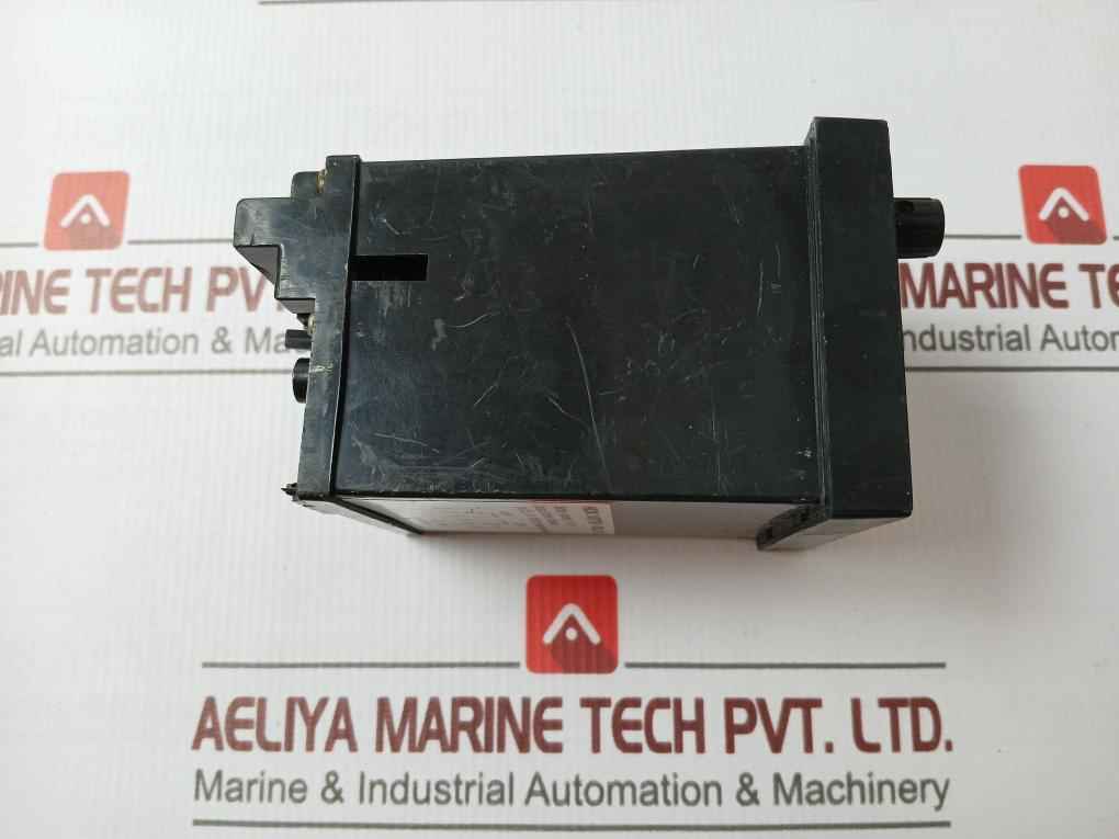 Hioki 2101 Ammeter Relay Class 2.5 0-5/15A 100-200V