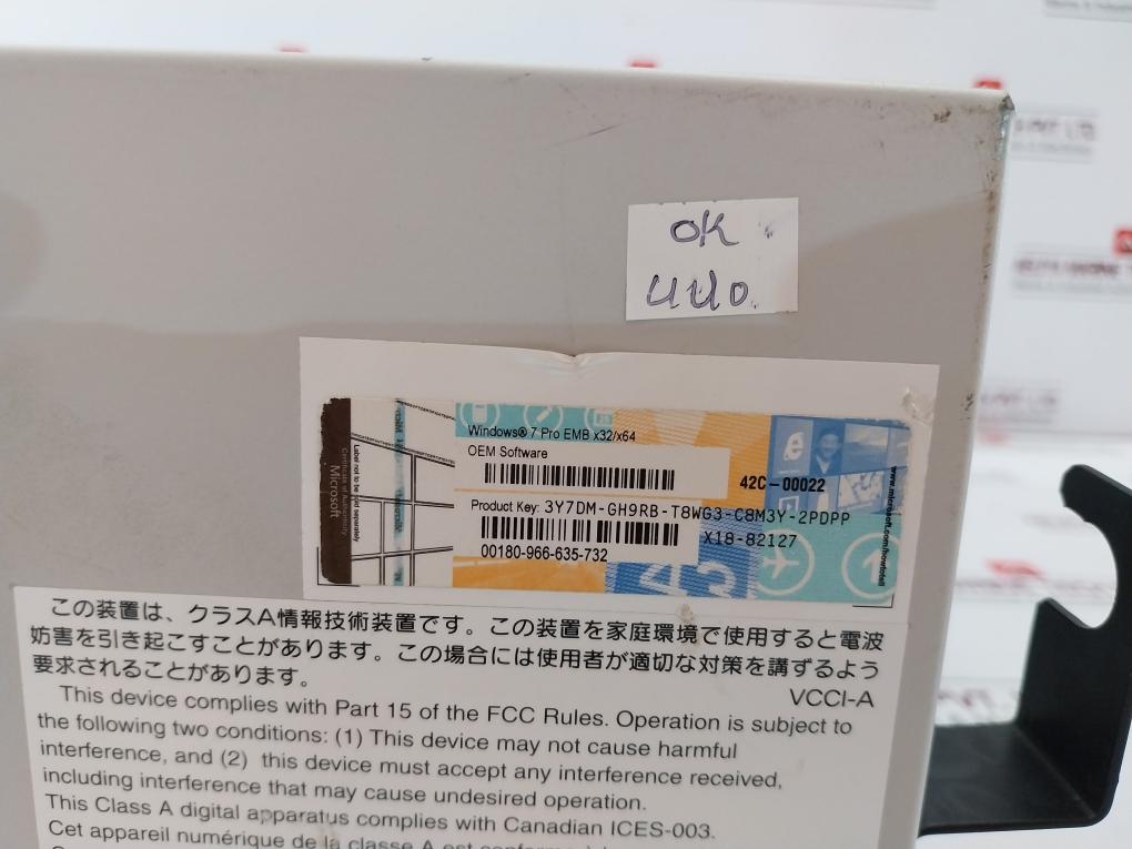 Hitachi Hf-w6500 Industrial Computer Cpu Ac 100V-240V 4225550-1 R2 50Hz/60Hz