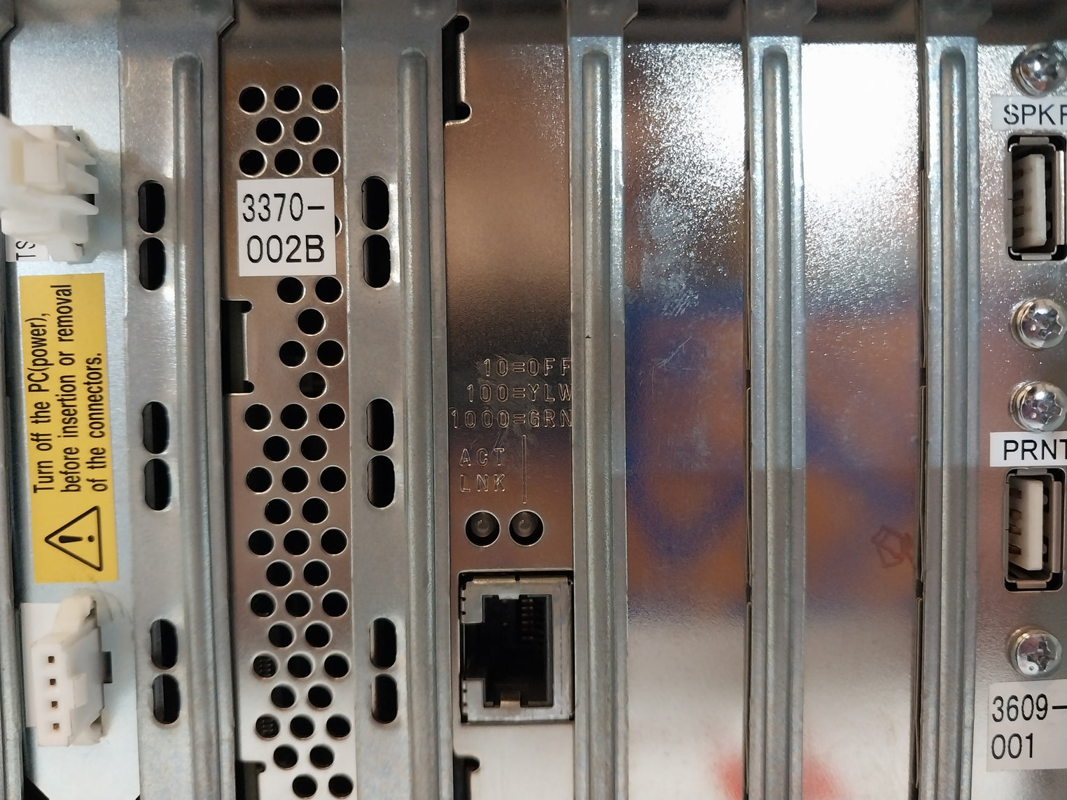 Hitachi Hf-w6500 Industrial Computer Cpu Hj-65359Ewed Ac100V–240V 50/60 Hz