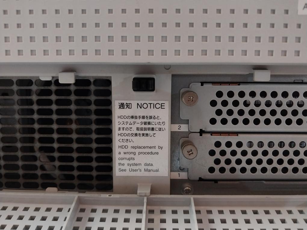 Hitachi Hf-w6500 Industrial Computer Hj-65359Ewed Yt10-13 50Hz/60Hz Yot-502