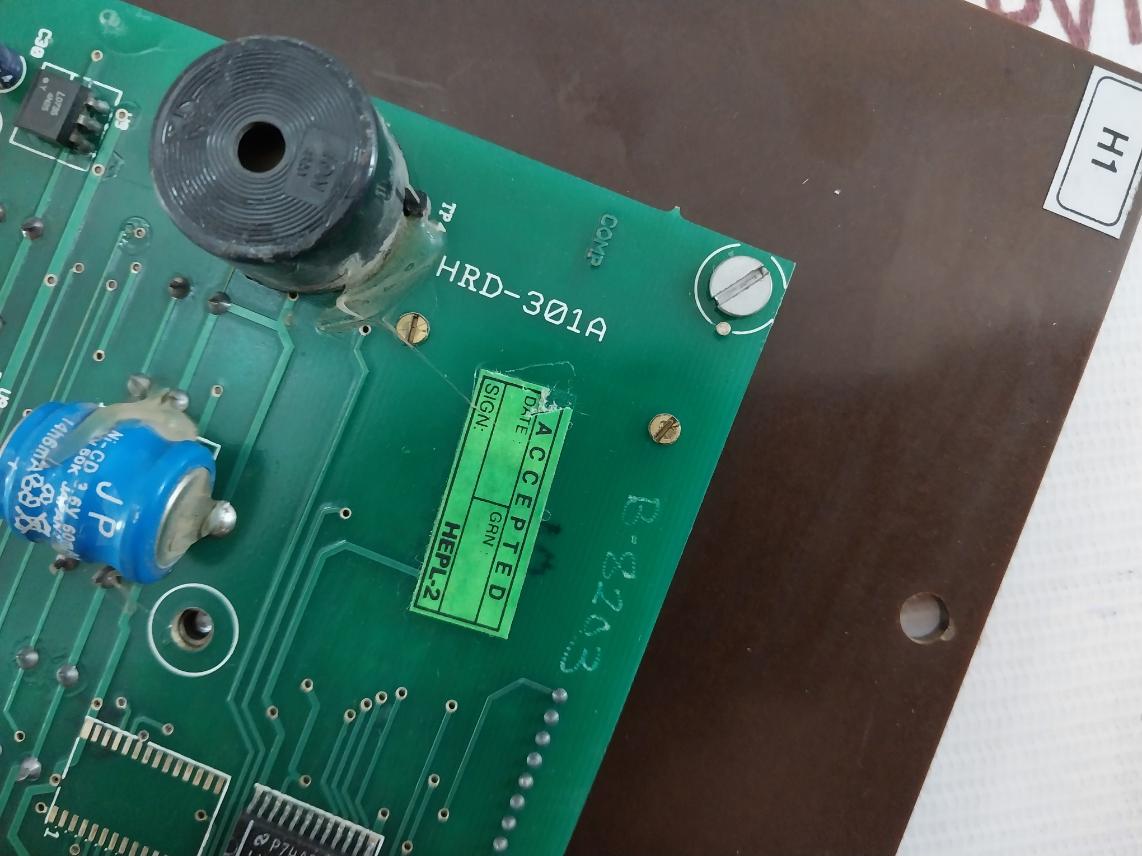 Hitachi Hrd-301A Ups System Unit Control Panel B-8203