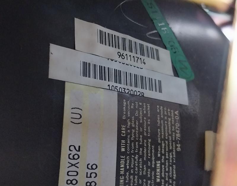 Hitachi M48Kfh680X62 Monitor Display And Honeywell Hi Res Crt Cable 120-240V