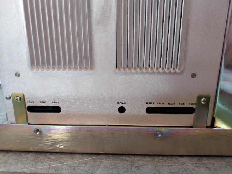 Hitachi M48Kfh680X62 Monitor Display And Honeywell Hi Res Crt Cable 120-240V