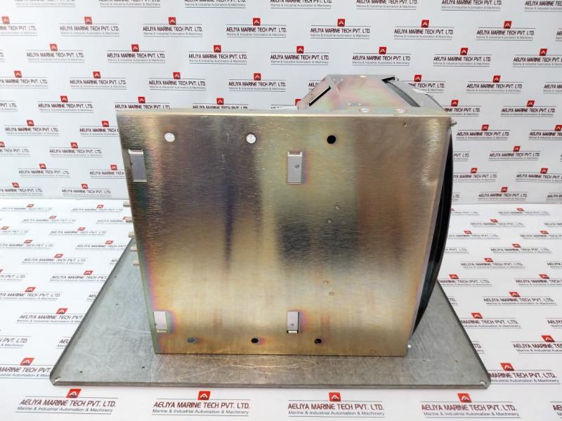 Hitachi M48Kfh680X62 Monitor Display And Honeywell Hi Res Crt Cable 120-240V