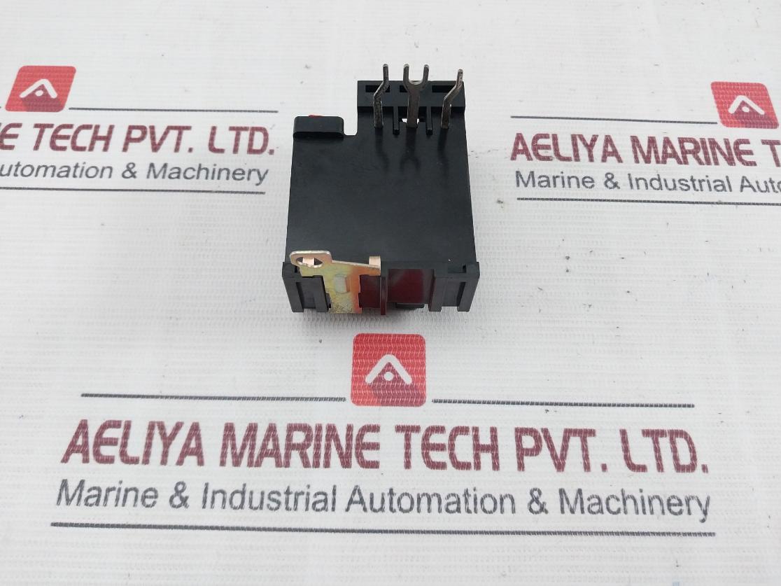 Hitachi Tr11-1E Thermal Overload Relay Contactor 0.75 Kw Rc 3.8A