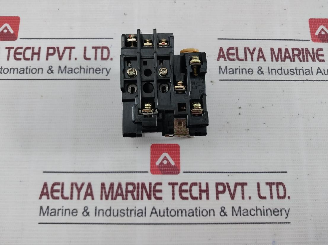 Hitachi Tr11-1E Thermal Overload Relay Contactor 0.75 Kw Rc 3.8A