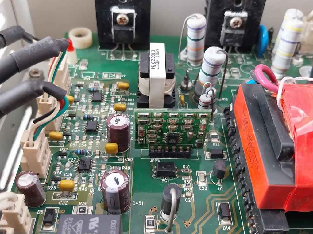 Hitake Vfc-1200F4015 Variable Frequency Controller 15-20Hp-drv15 Ac440V 50/60Hz