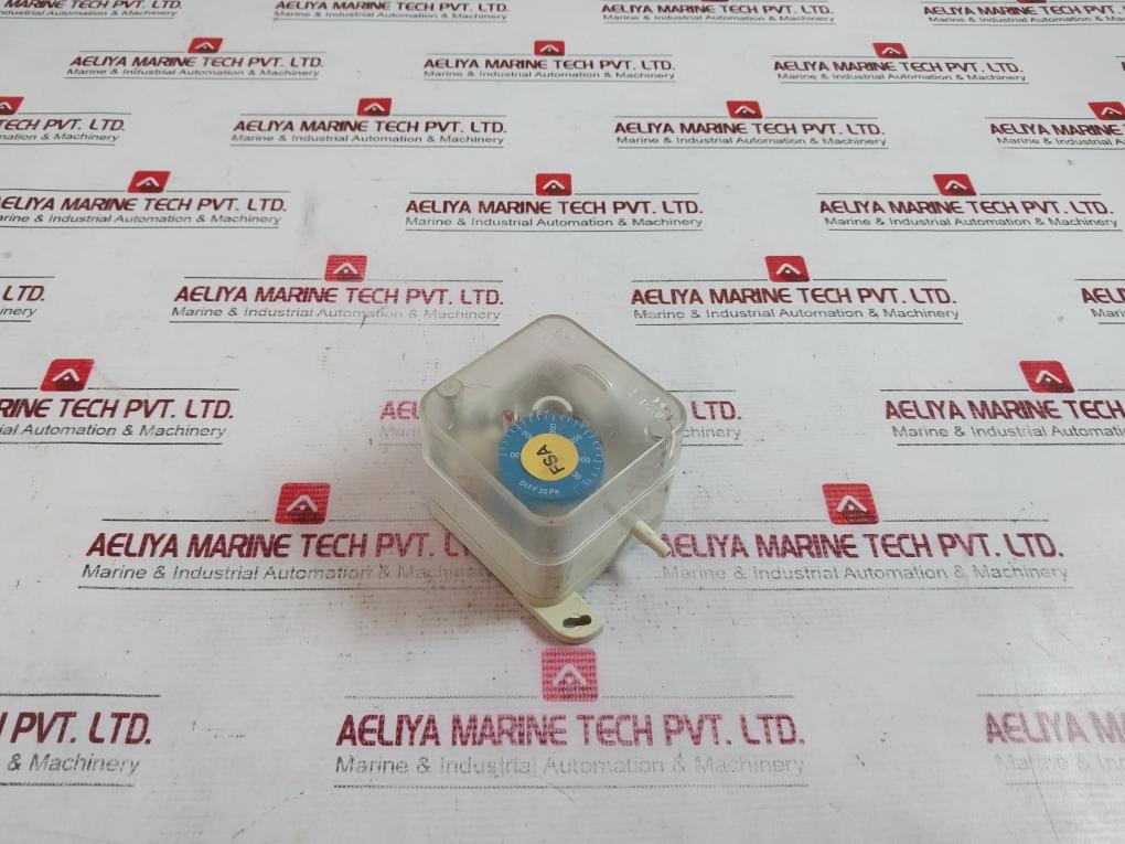 Hk Instruments Diff20Pa Differential Pressure Transmitter 3(2)A/250 Vac 50 Kpa