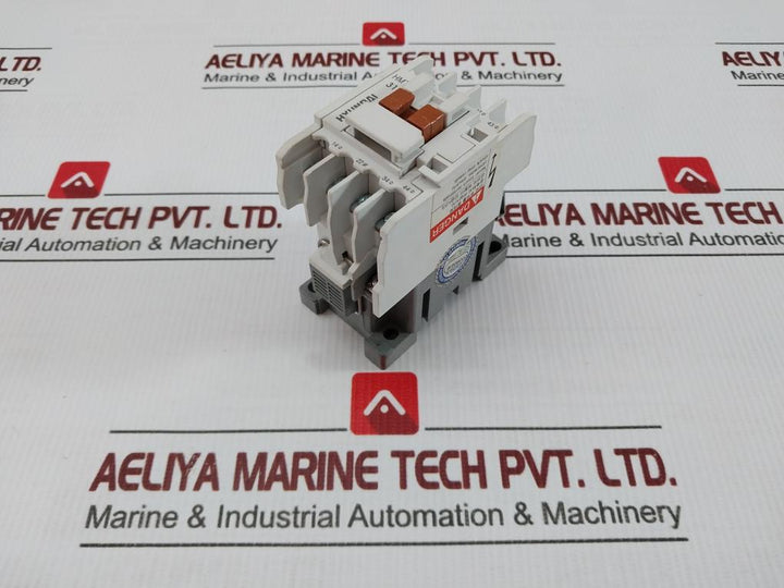 Hmt 31 Control Relay Hyundai 750V 50/60Hz