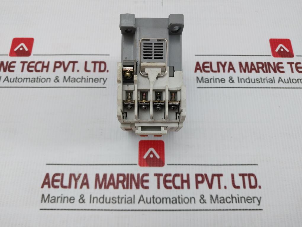 Hmx 31 Hyundai 1000V/20A Control Relay