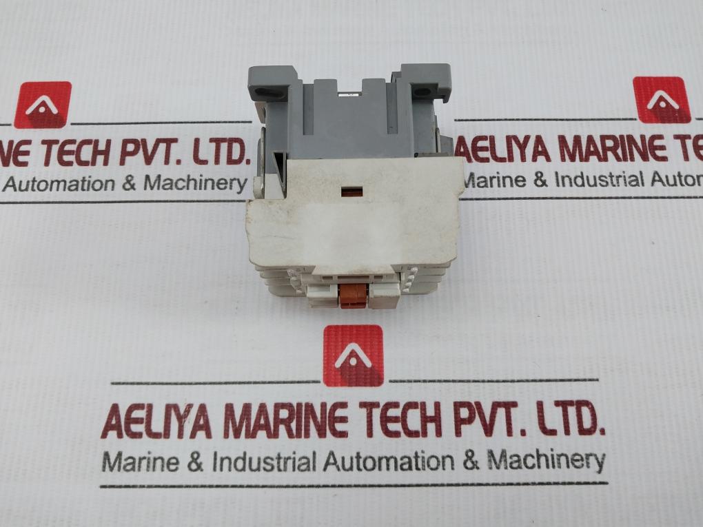 Hmx 31 Hyundai 1000V/20A Control Relay