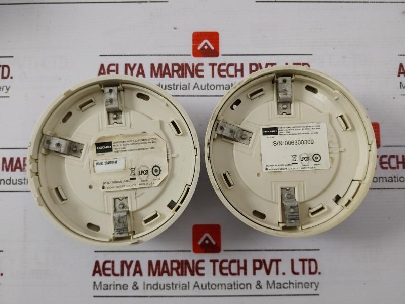 Hochiki Slr-e3Nm Conventional Photoelectric Smoke Detector 9.5-30Vdc Max 40Ma