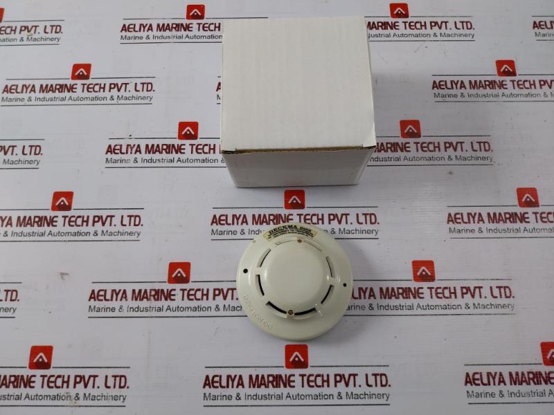 Hochiki Slr-e3Nm Conventional Photoelectric Smoke Detector Gb2281619 En54-7