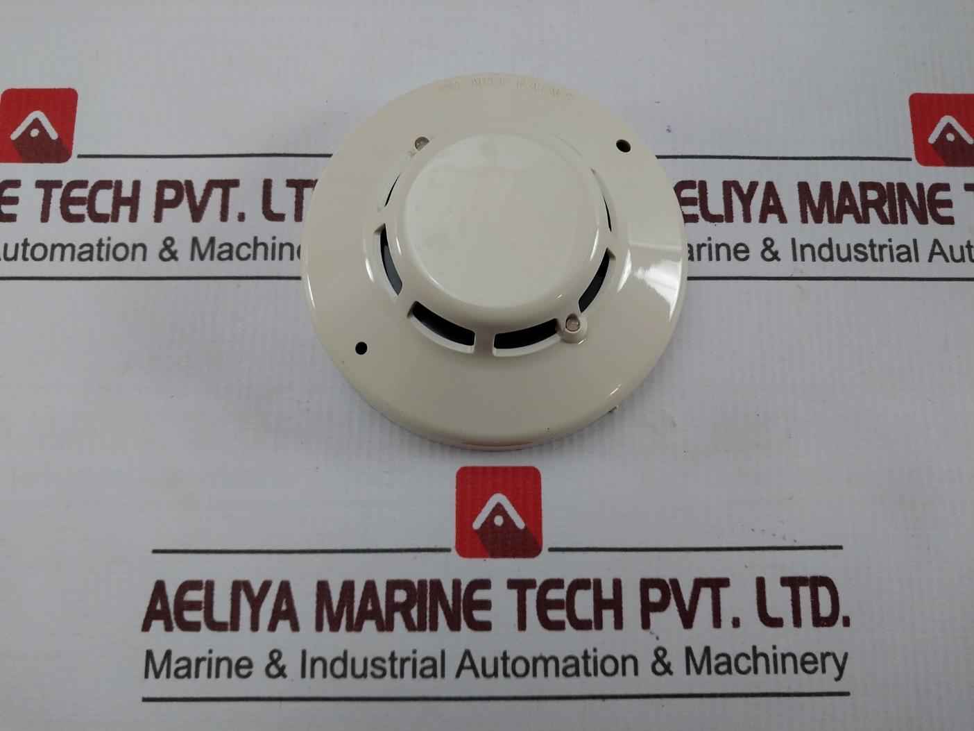 Hochiki Slv-24N Photo Electric Smoke Detector 0.15A 24Vdc 10Sec