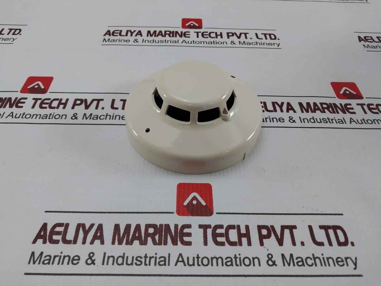 Hochiki Slv-24N Photo Electric Smoke Detector 0.15A 24Vdc 10Sec