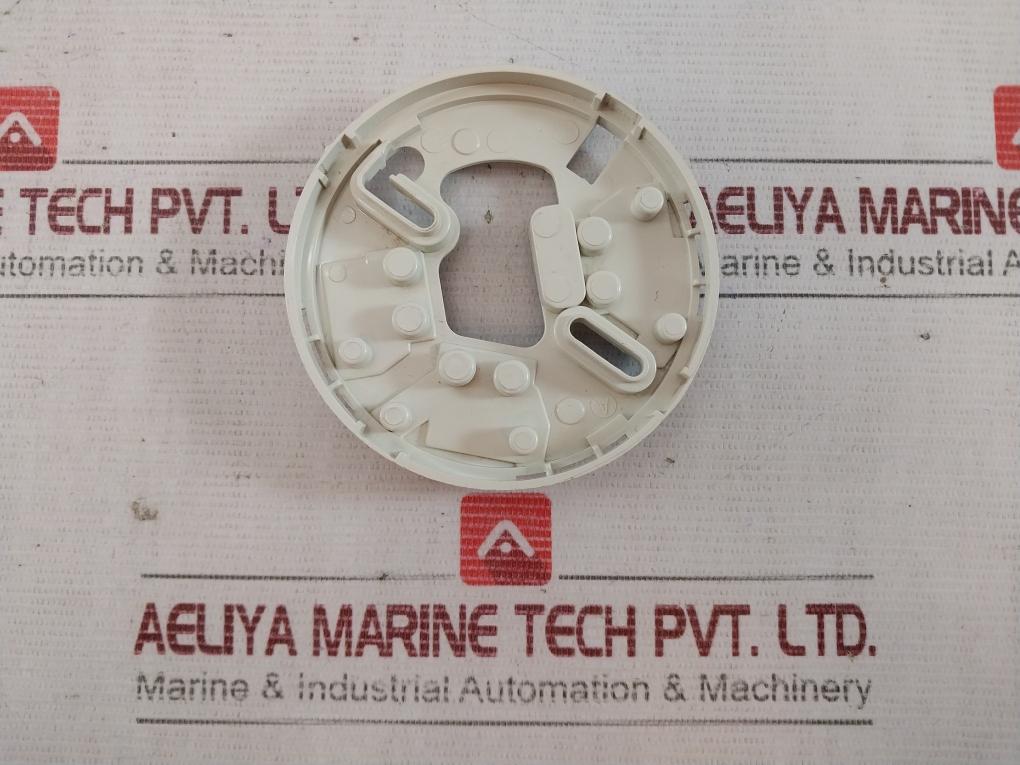 Hochiki Ybn-r/6 Conventional Detector Mounting Base 2-3-0-501