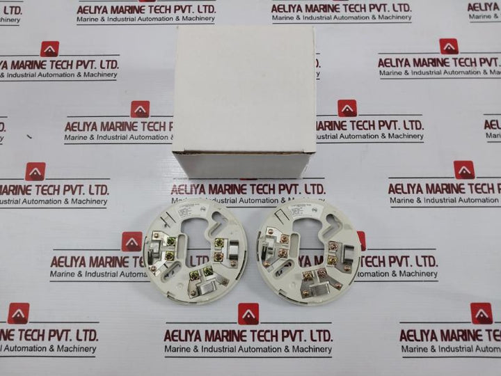 Hochiki Ybn-r/6M Conventional Detector Mounting Base 2-3-0-432 Used
