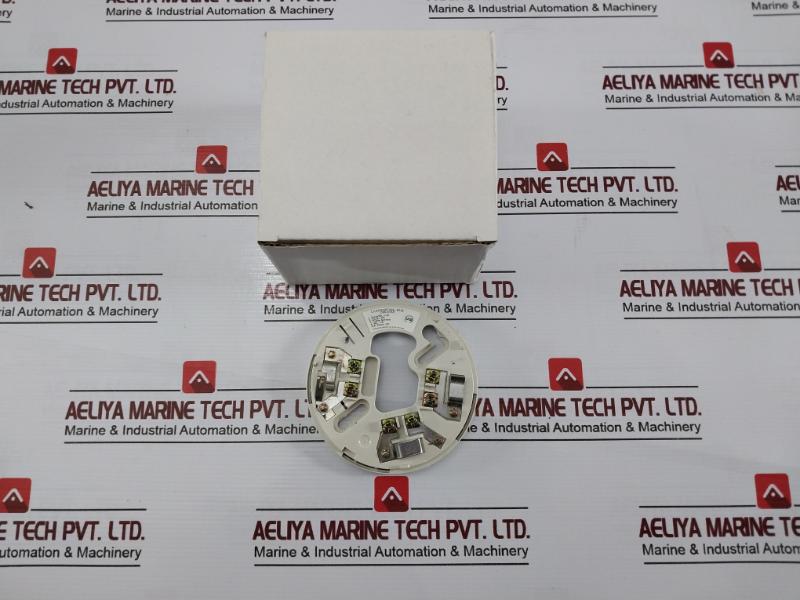 Hochiki Ybn-r/6M Conventional Detector Mounting Base 2-3-0-432 Used