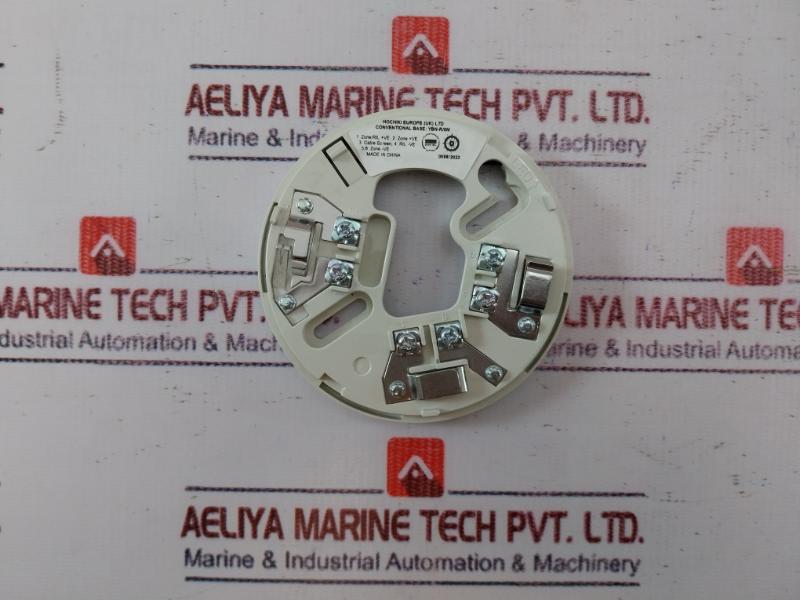 Hochiki Ybn-r/6m Marine Conventional Electronics Mounting Base 000-836
