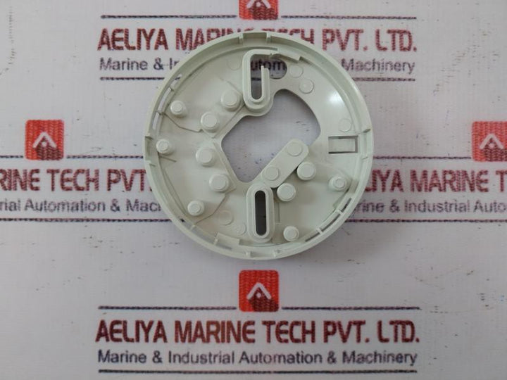 Hochiki Ybn-r/6m Marine Conventional Electronics Mounting Base 000-836