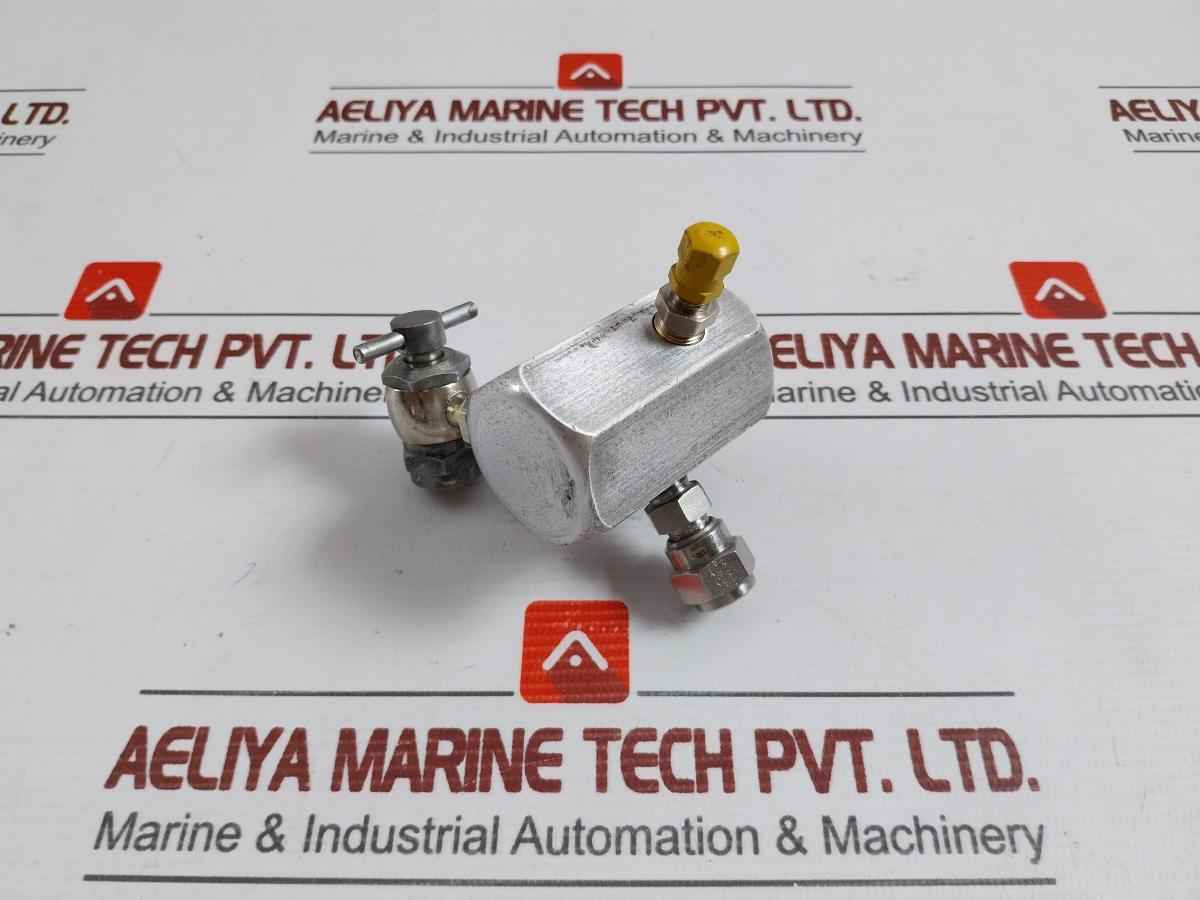 Hoke 6610M2Y Bleed Valve 6000 Psi (414 Bar)