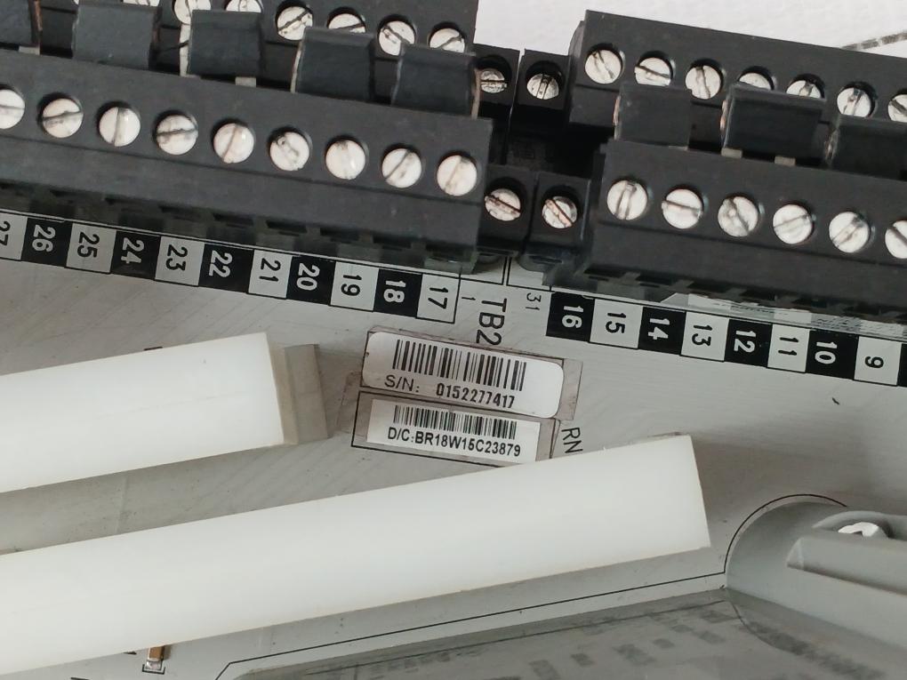 Honeywell-Digital-Input-Soe-Module-24-Vdc-Cc-Pdis01-8