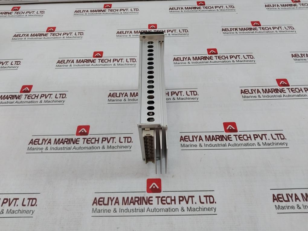 Honeywell 10300/1/1 Converter Module 136-010875B 24Vdc 2250760022-cc 5Vdc 12A