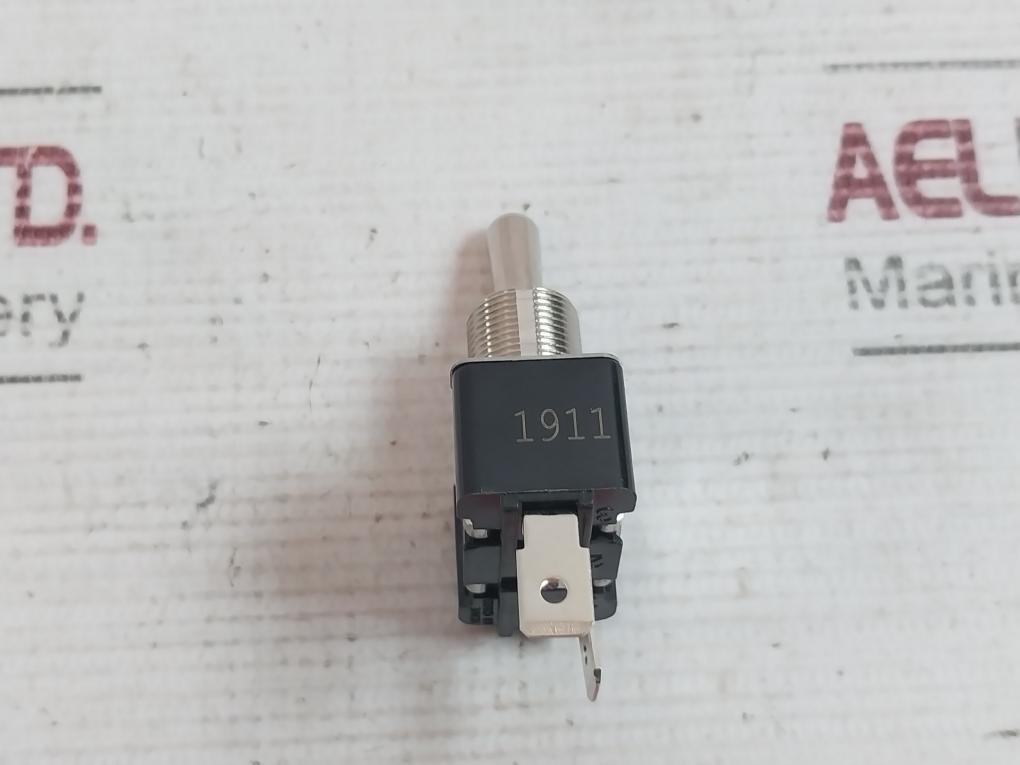 Lot Of 5X Honeywell 11Ts95-2 Toggle Switch E12252 125-250 Vac 3/4 Hp