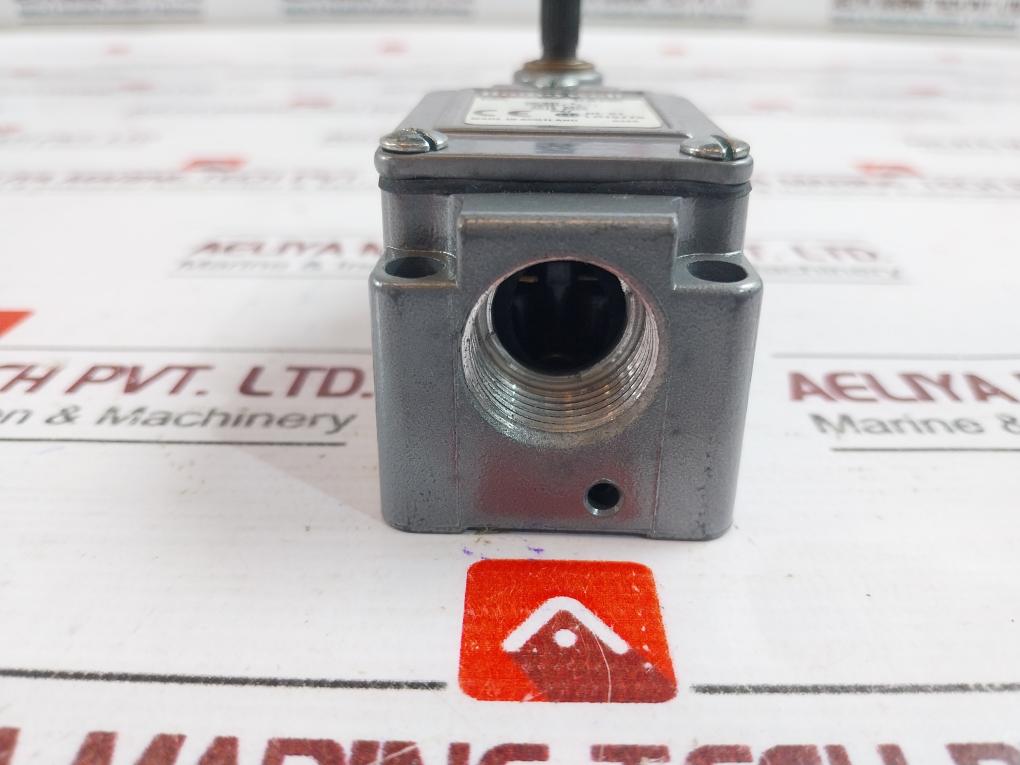 Honeywell 1Ls14C General Purpose Limit Switches Ip67, Ac15 A300, Dc13 P300