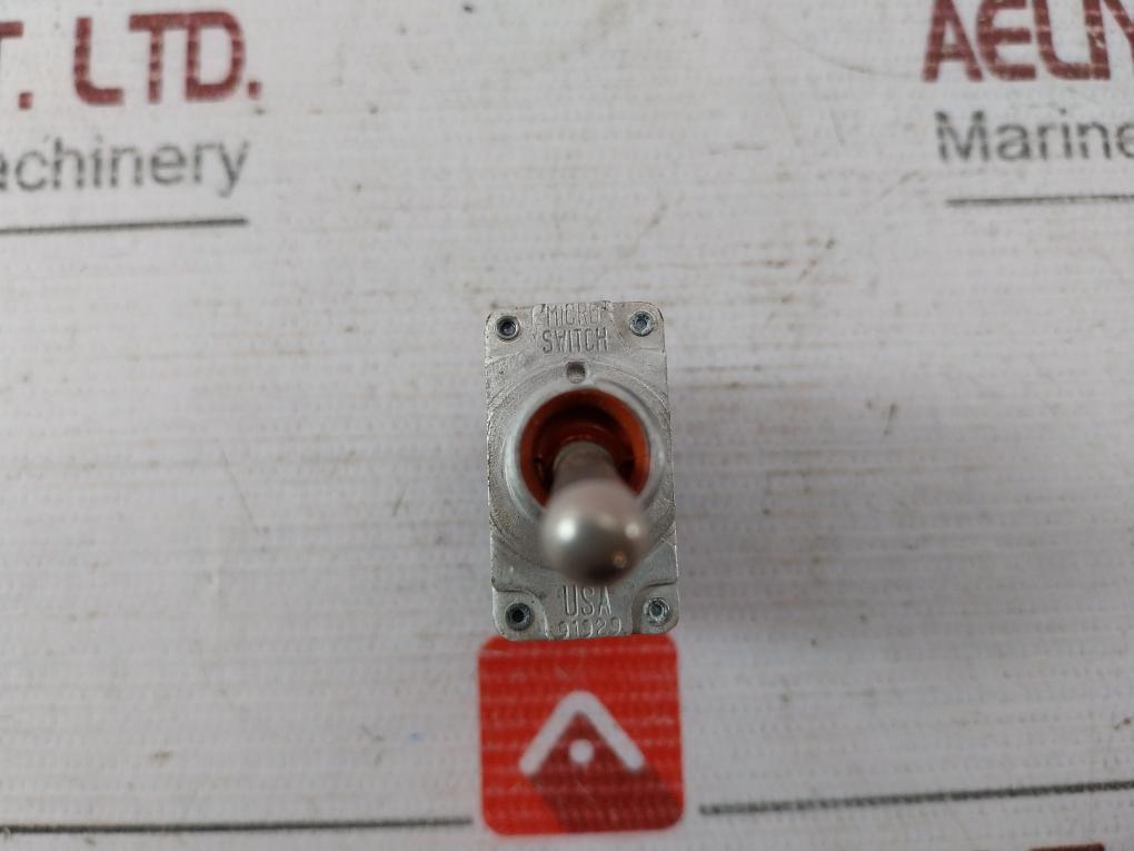 Honeywell 1Tl1-3 Toggle Switch Ms24525-23 15A-125, 250 277Vac 1/2Hp-125Vac