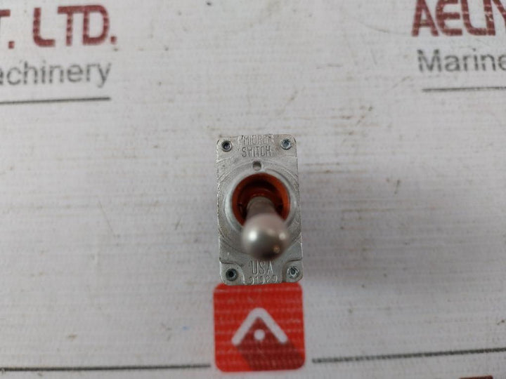 Honeywell 1Tl1-3 Toggle Switch Ms24525-23 15A-125, 250 277Vac 1/2Hp-125Vac
