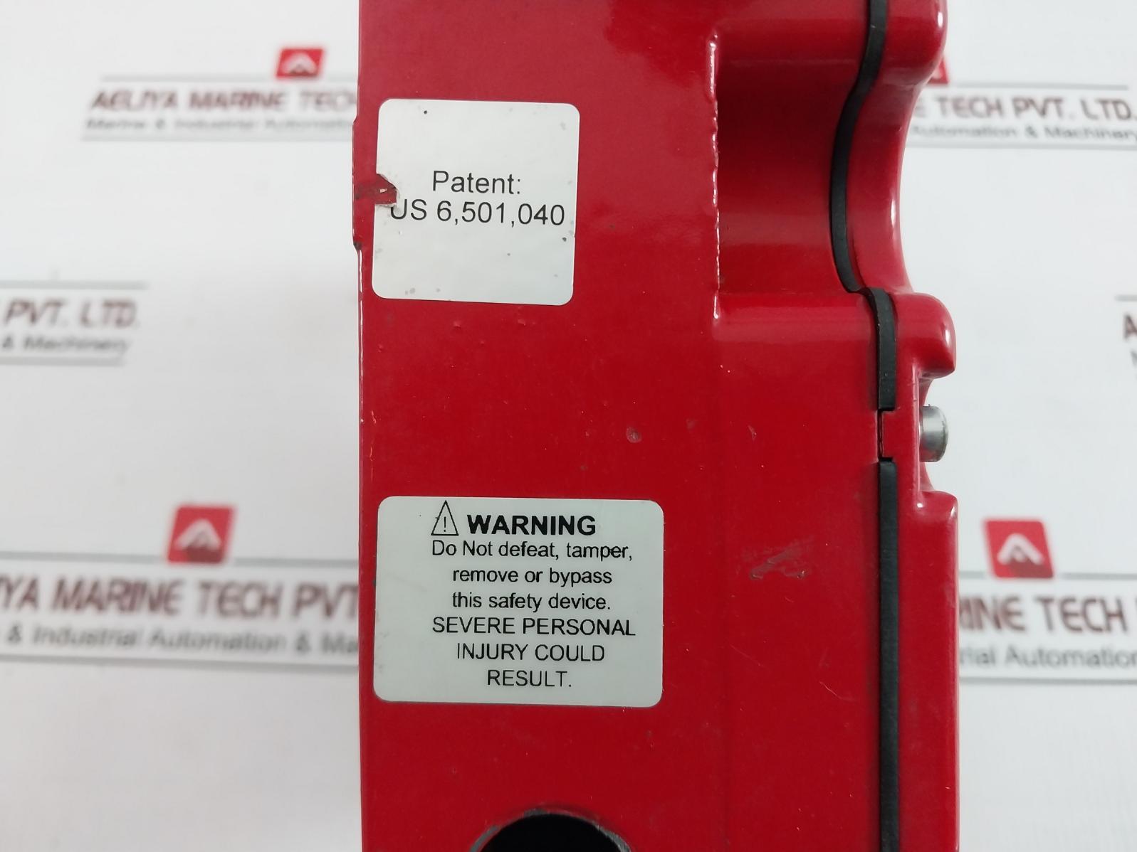 Honeywell 2Cpsa1A1A Cable Pull Switch Ip67 24 Vdc En60947-5-5