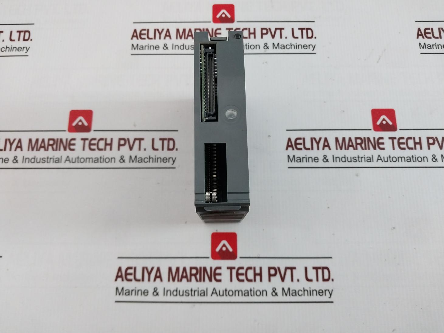 Honeywell 2Mlq-tr4B-cc Plc Transistor Output Module Dc12/24V 0.1A 0-55C