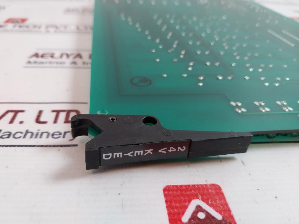 Honeywell 4DP7APXIA322 (F) Analog Input Control Board Rev D 94V