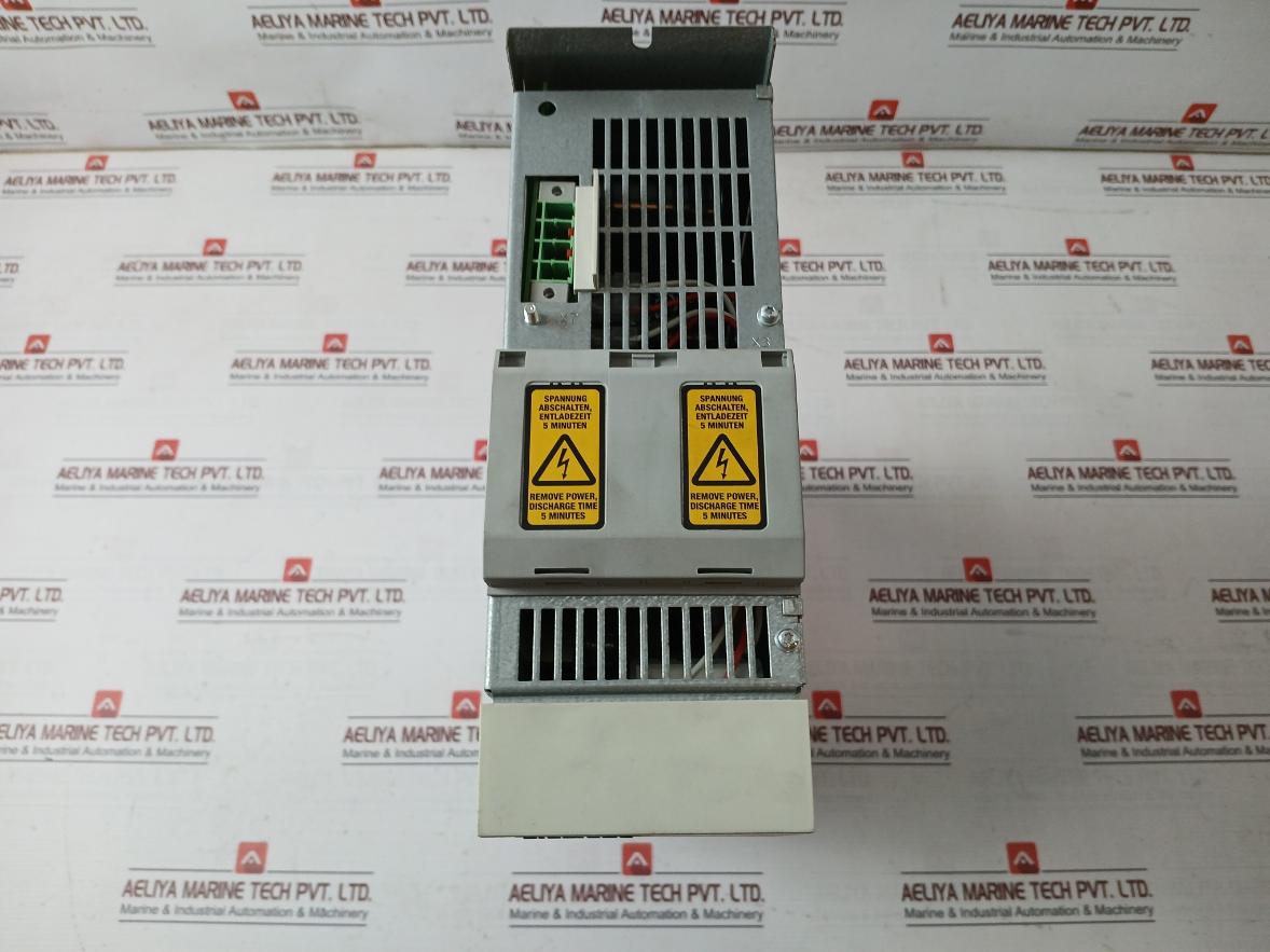 Siemens 6Se7025-0Tp87-2Dd0 Motion Control Capacitor Module For Power Buffering