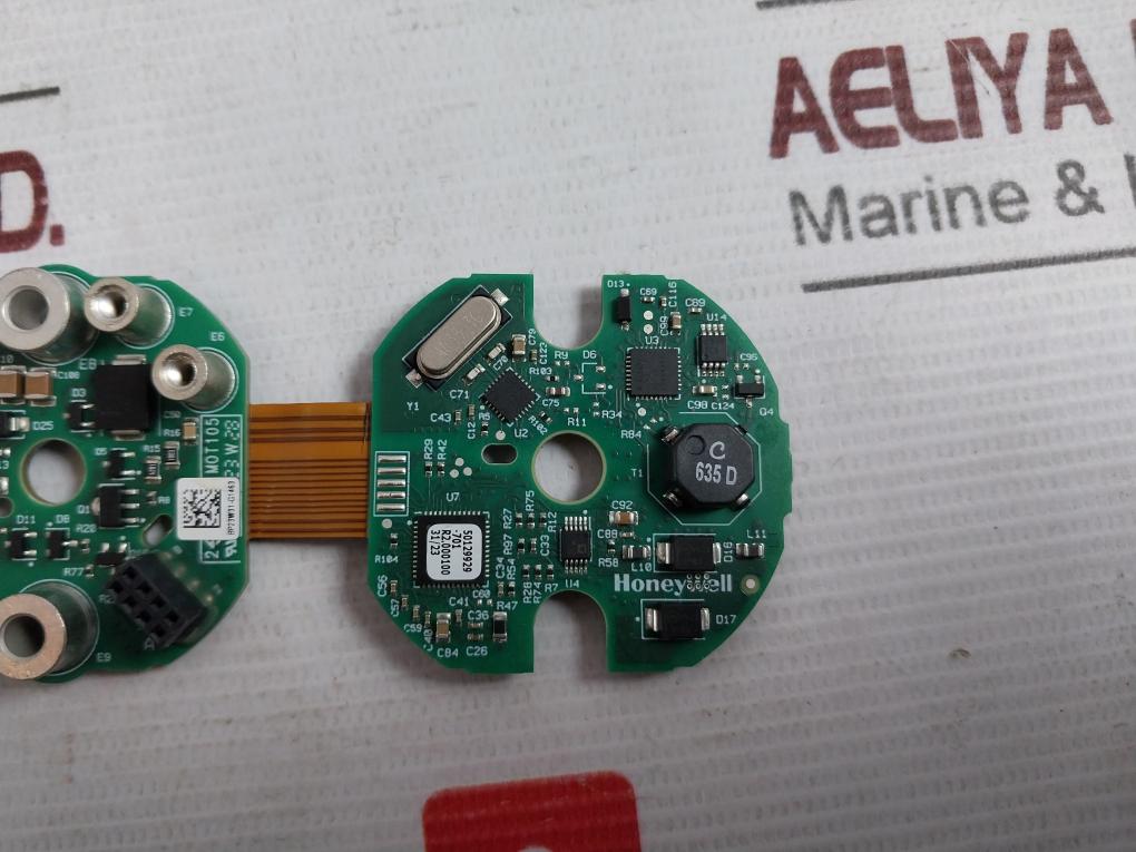 Honeywell 50129928-002 Printed Circuit Board Rev B 94V-0 32/33 Mot105