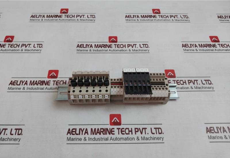 Honeywell 51202674-106 Din Rail Terminal Block Rev D Max 16A 24V