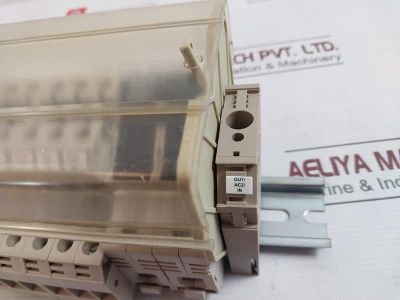 Honeywell 51202694-100 Ac Terminal Block Rev E 30A 600V Wsi 25/2 Cc Ex Eb Iic