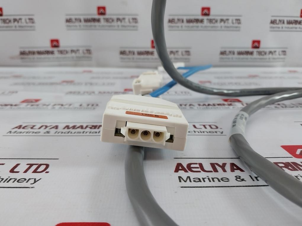 Honeywell 51204126-002 Pm Power Cable Set W/Link Protector 80C 300V Ym40608