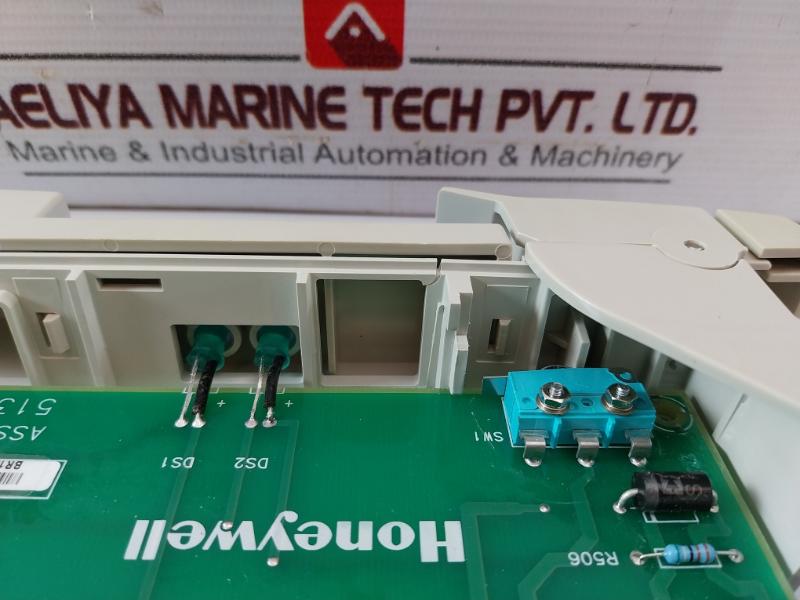 Honeywell 51304419-150 I/O Link Extender Module Mc-iolx02 Rev. F Hdw: P Dcmc