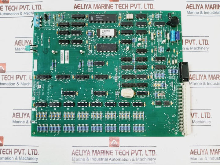 Honeywell 51304485-150 Digital Input Module Mc-pd1X02 D2 94V-0
