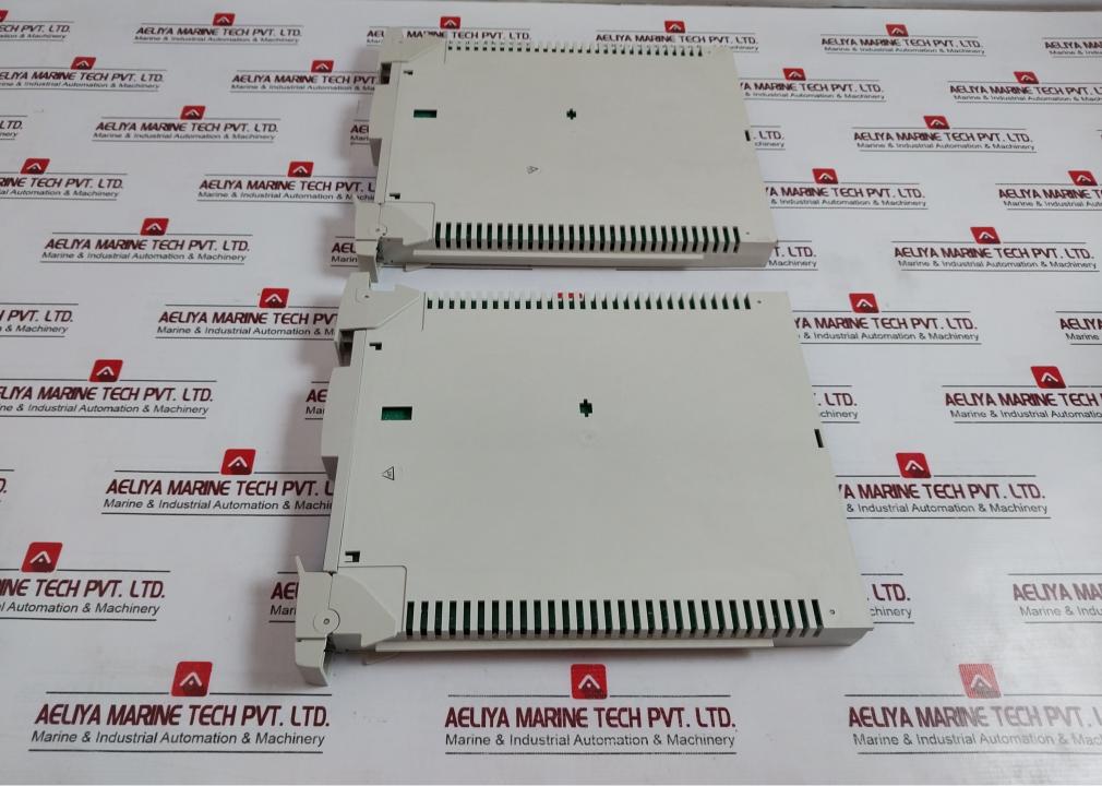 Honeywell 51304485-150 Digital Input Module Mc-pd1X02 Rev.E Hdw Aa